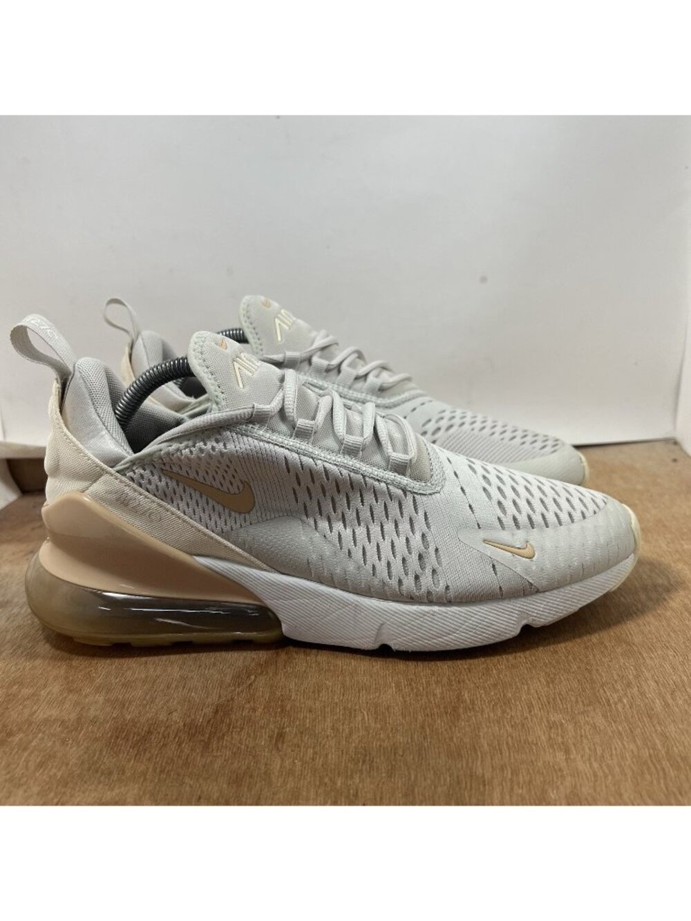 Nike Air Max 270 Womens Size 11 Light Bone Rose Whisper Sneakers DX8951-001